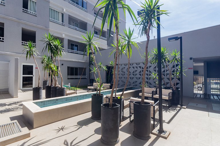 Studio a 4 min do Metrô c/ Varanda + Academia + Ar