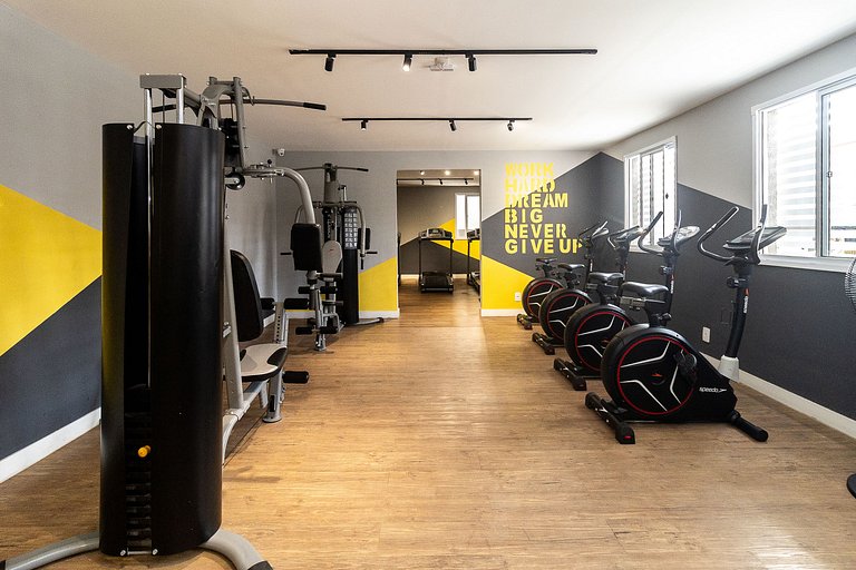 Studio a 4 min do Metrô c/ Varanda + Academia + Ar