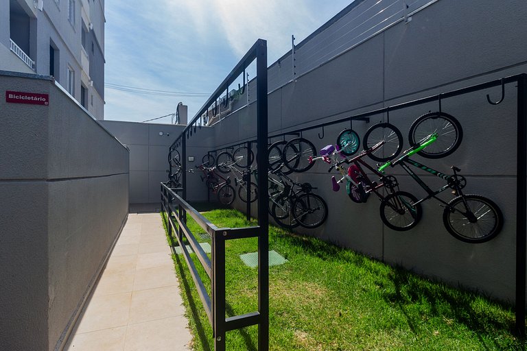 Studio a 2 min do Metrô c/ Varanda + Academia + Ar