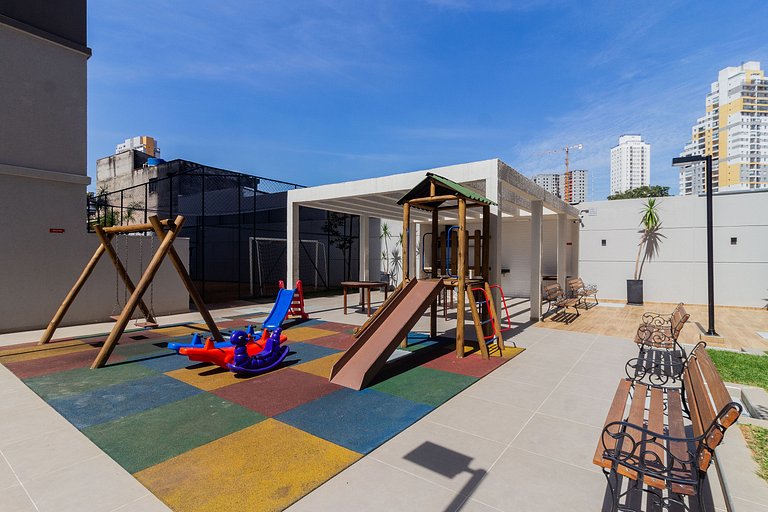 Studio a 4 min do Metrô c/ Varanda + Academia + Ar