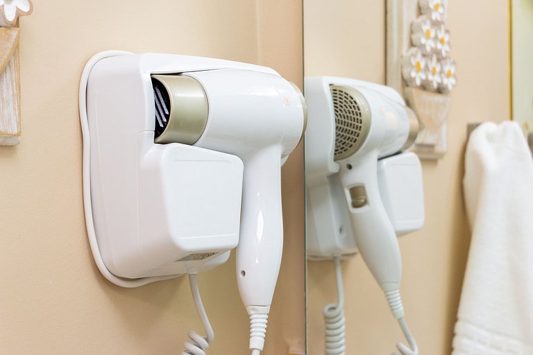 Studio a 2 min do Metrô c/ Varanda + Academia + Ar