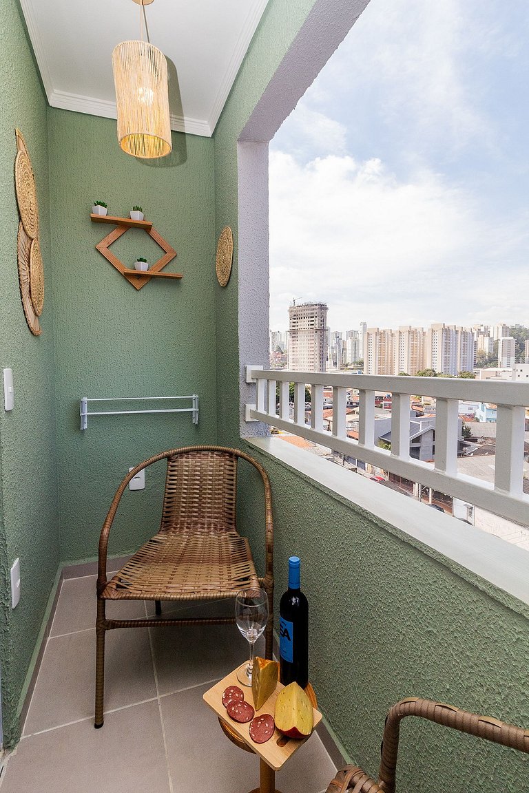 Studio a 2 min do Metrô c/ Varanda + Academia + Ar