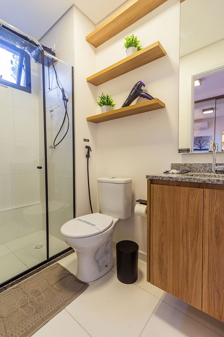 Studio Exclusivo em SBC | Piscina + Academia + AC