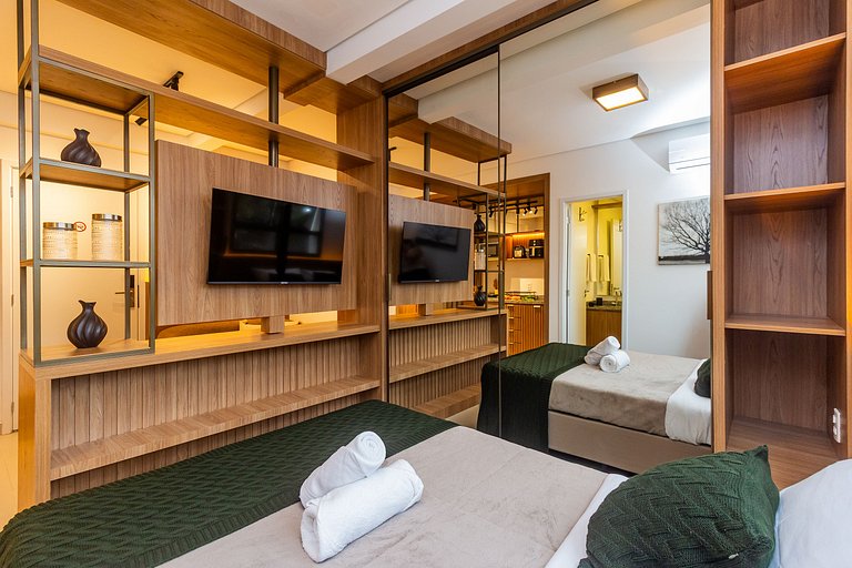 Studio Exclusivo em SBC | Piscina + Academia + AC