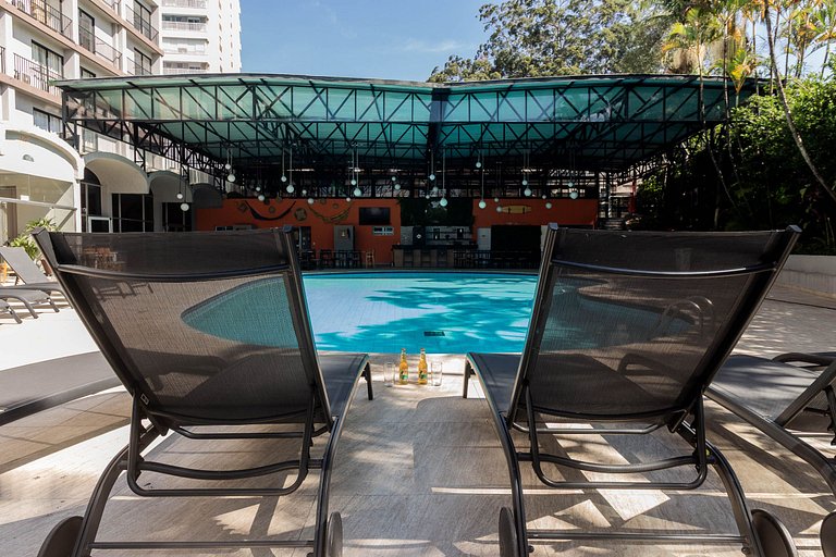Apê TOP c/ Vista em SBC | Piscina + A/C e Wi-Fi