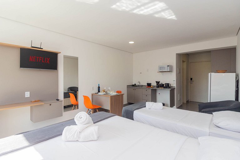 Apê TOP c/ Vista em SBC | Piscina + A/C e Wi-Fi