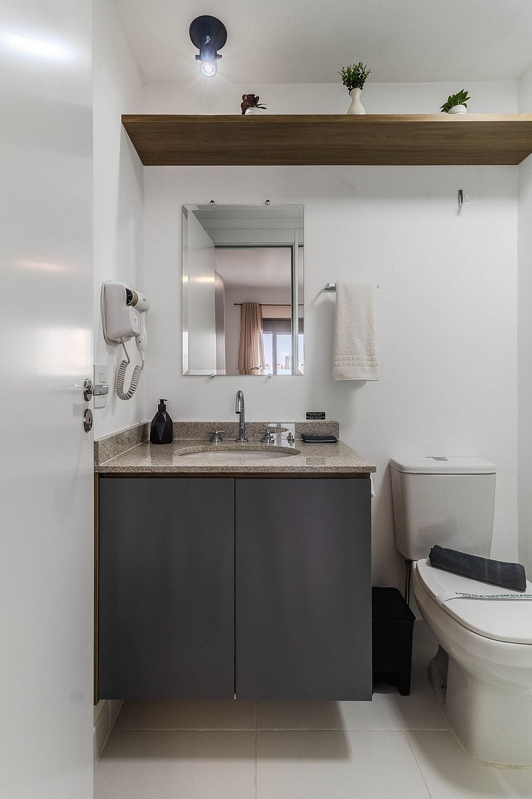 Apê c/ Wi-Fi | Bairro Residencial + Congonhas 4 km