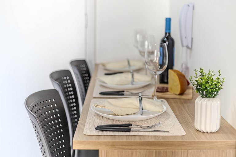 Apê c/ Wi-Fi | Bairro Residencial + Congonhas 4 km