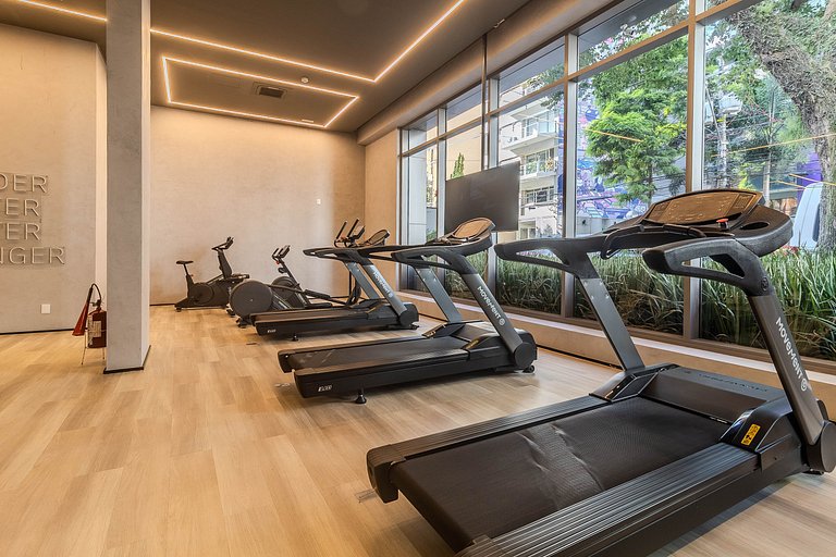 Studio Pinheiros A/C + Wi-Fi | Metrô Oscar Freire