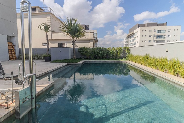 Studio c/ Piscina perto do Metrô e da Av. Paulista